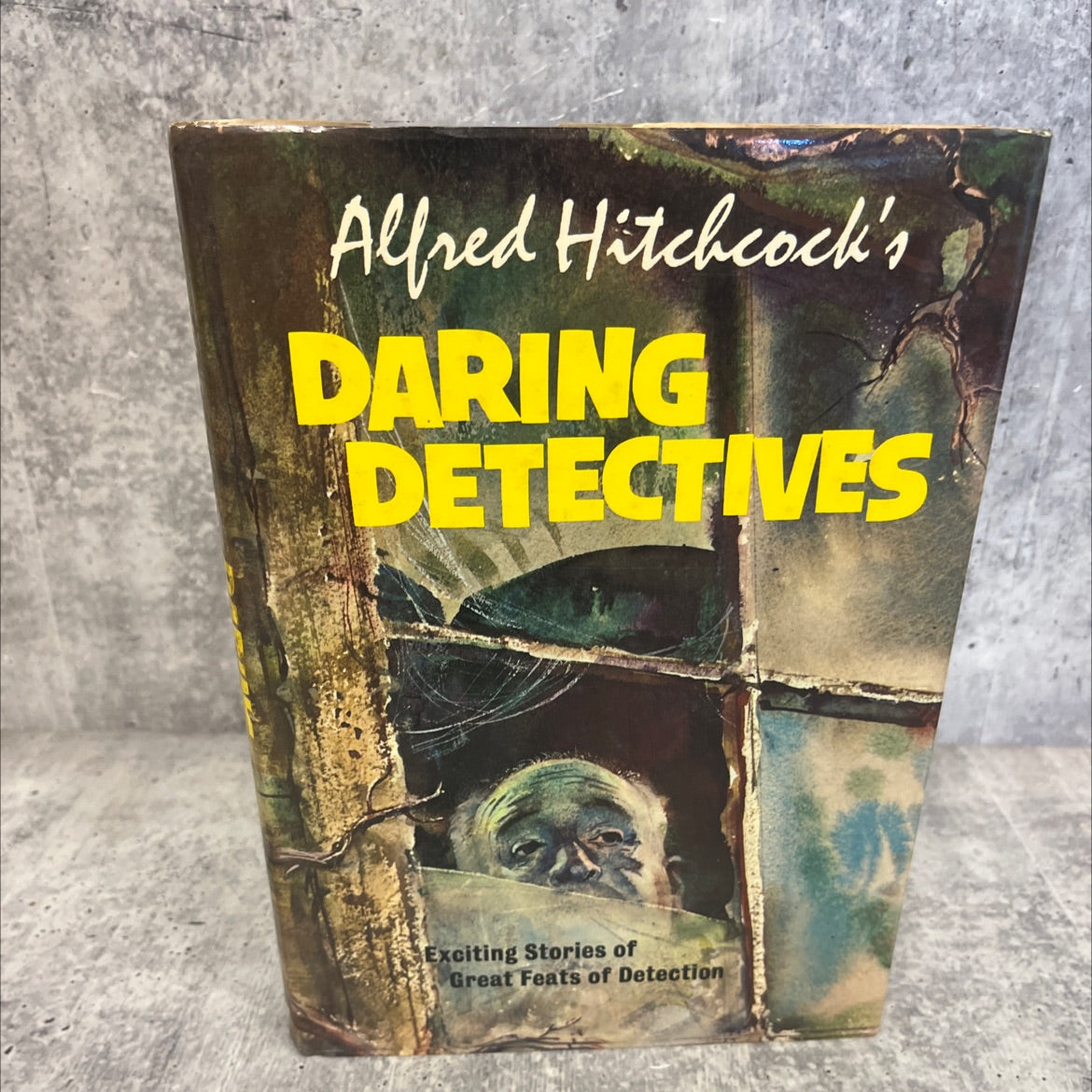 alfred hitchcock's daring detectives book, by unknown, 1969 Hardcover image 1