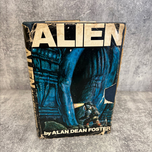 alien novelization book, by alan dean foster, 1979 Hardcover, Vintage image 1