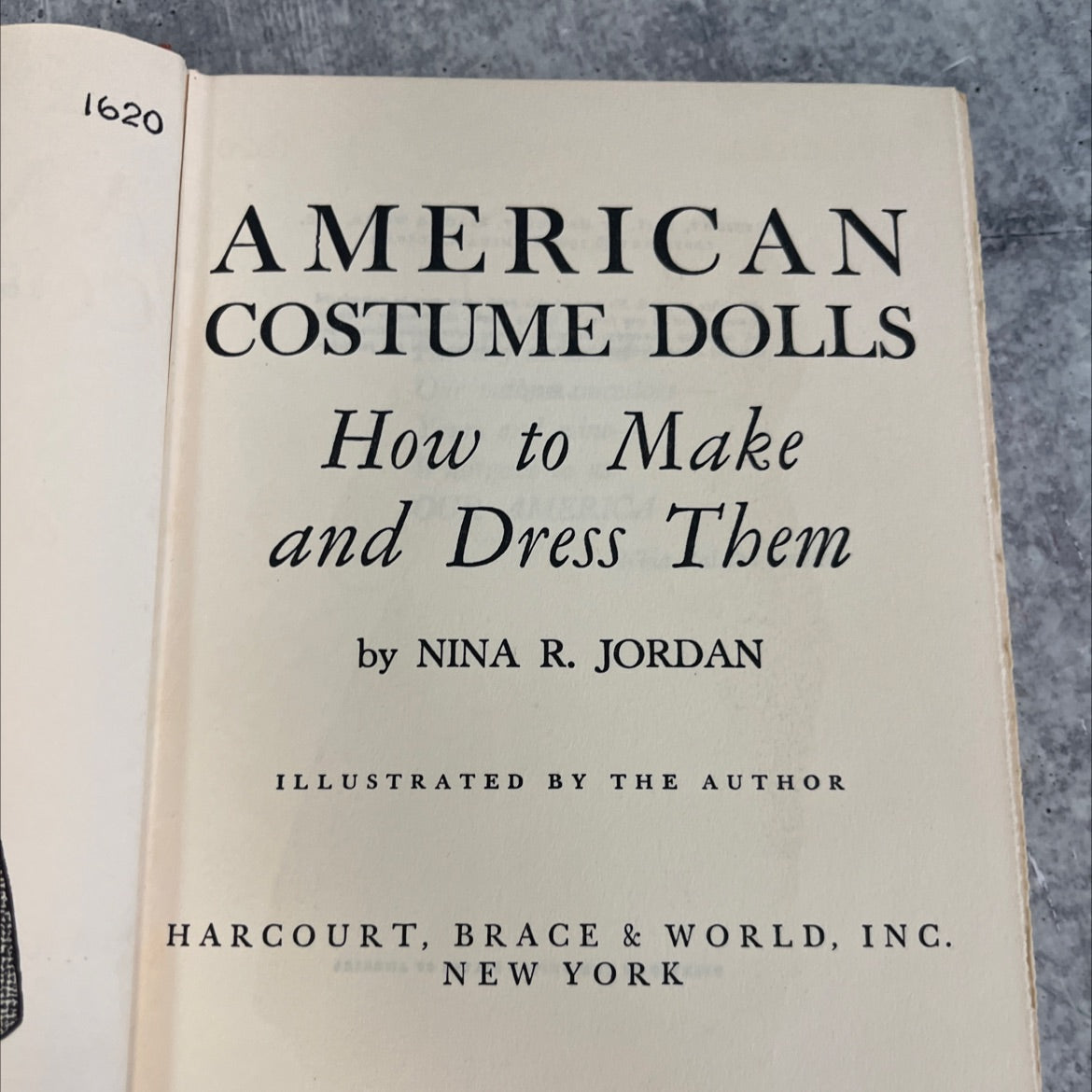 american costume dolls how to make and dress them book, by nina r. jordan, 1969 Hardcover, Vintage image 2