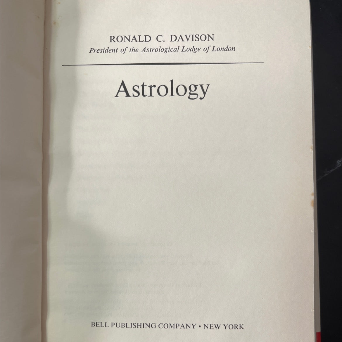 astrology book, by ronald c. davison, 1963 Hardcover, Vintage image 2