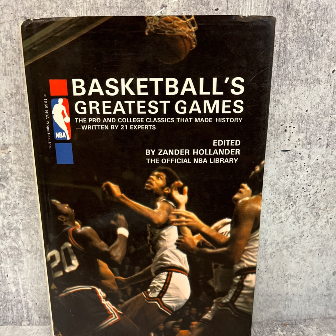 basketball's greatest games book, by Zander Hollander, 1971 Hardcover image 1