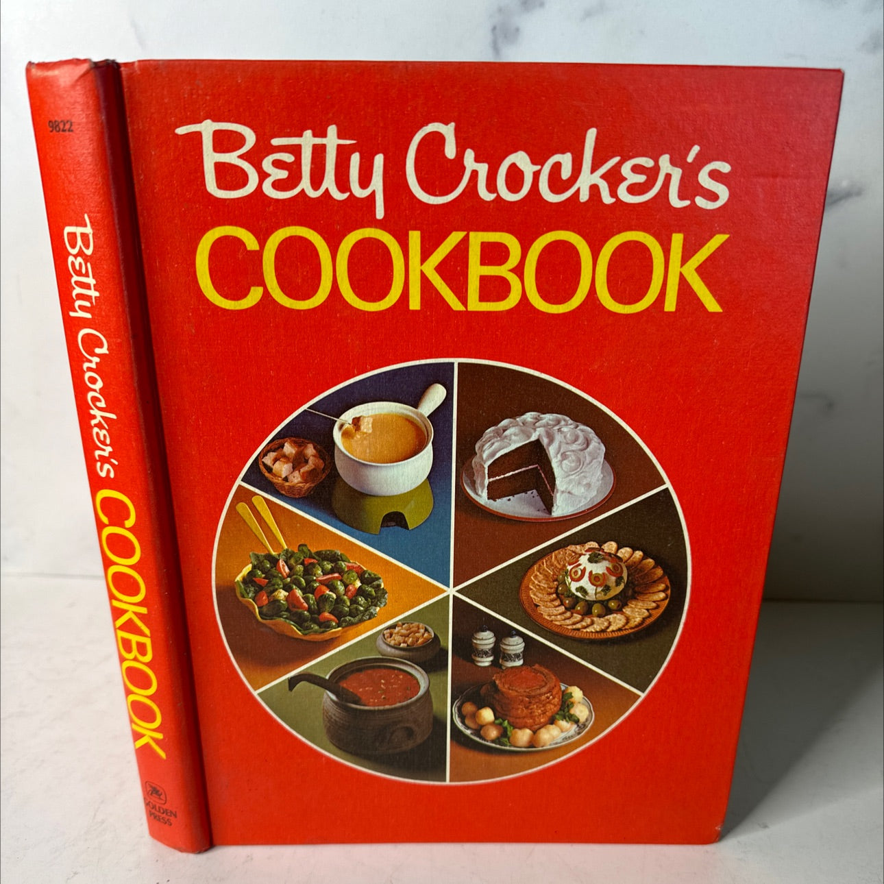 betty crocker's cookbook book, by unknown, 1975 Hardcover image 1