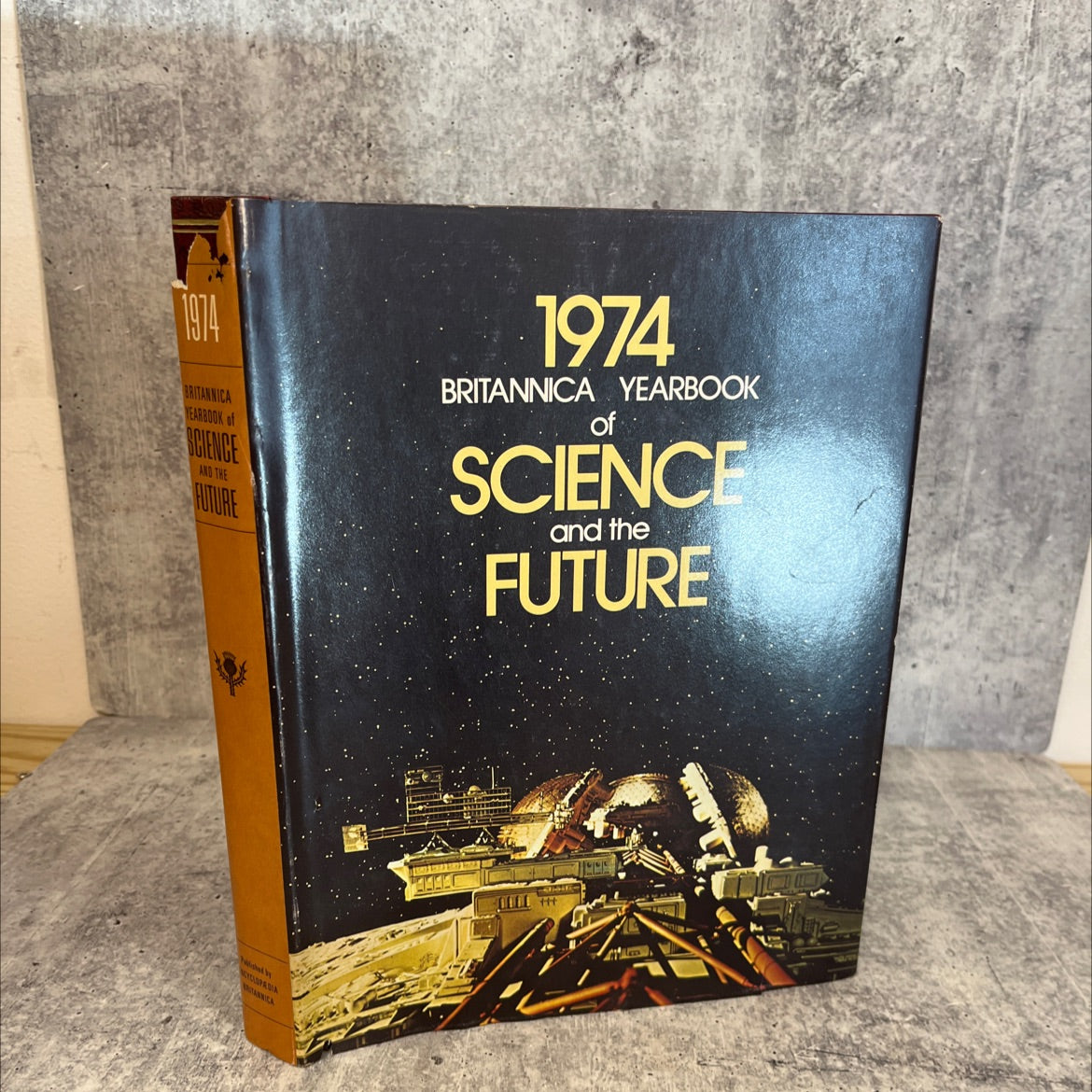 britannica yearbook of science and the future book, by encyclopædia britannica, inc., 1974 Hardcover, Vintage image 1