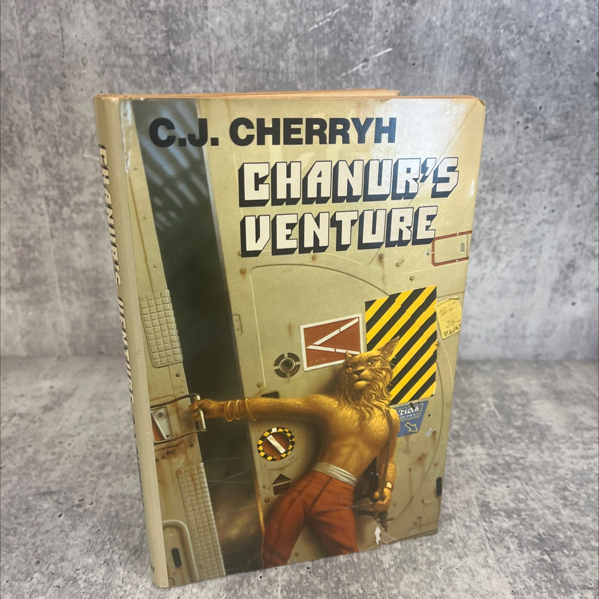 chanur's venture book, by c. j. cherryh, 1984 Hardcover, Vintage image 1