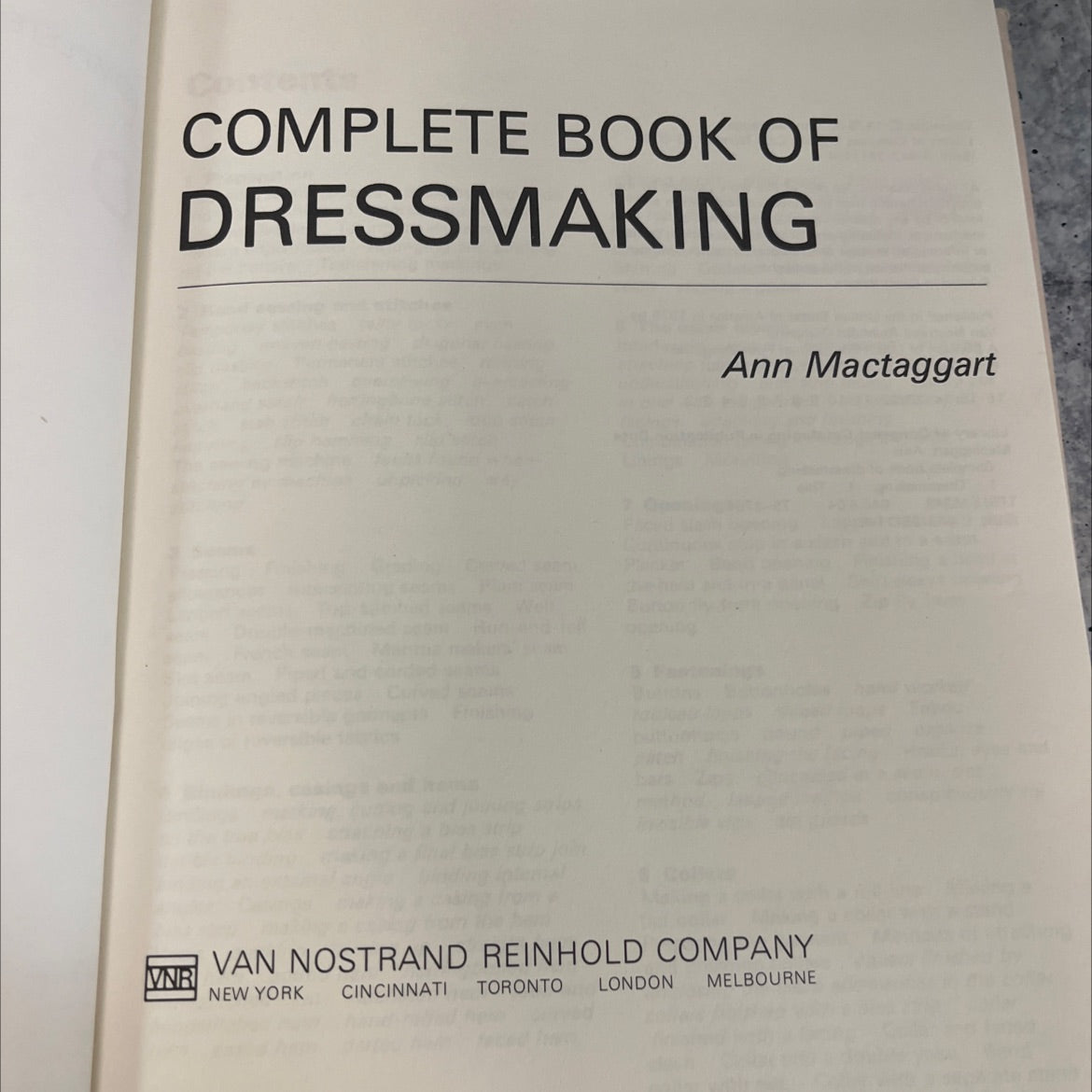 complete book of dressmaking book, by Ann Mactaggart, 1975 Hardcover image 2