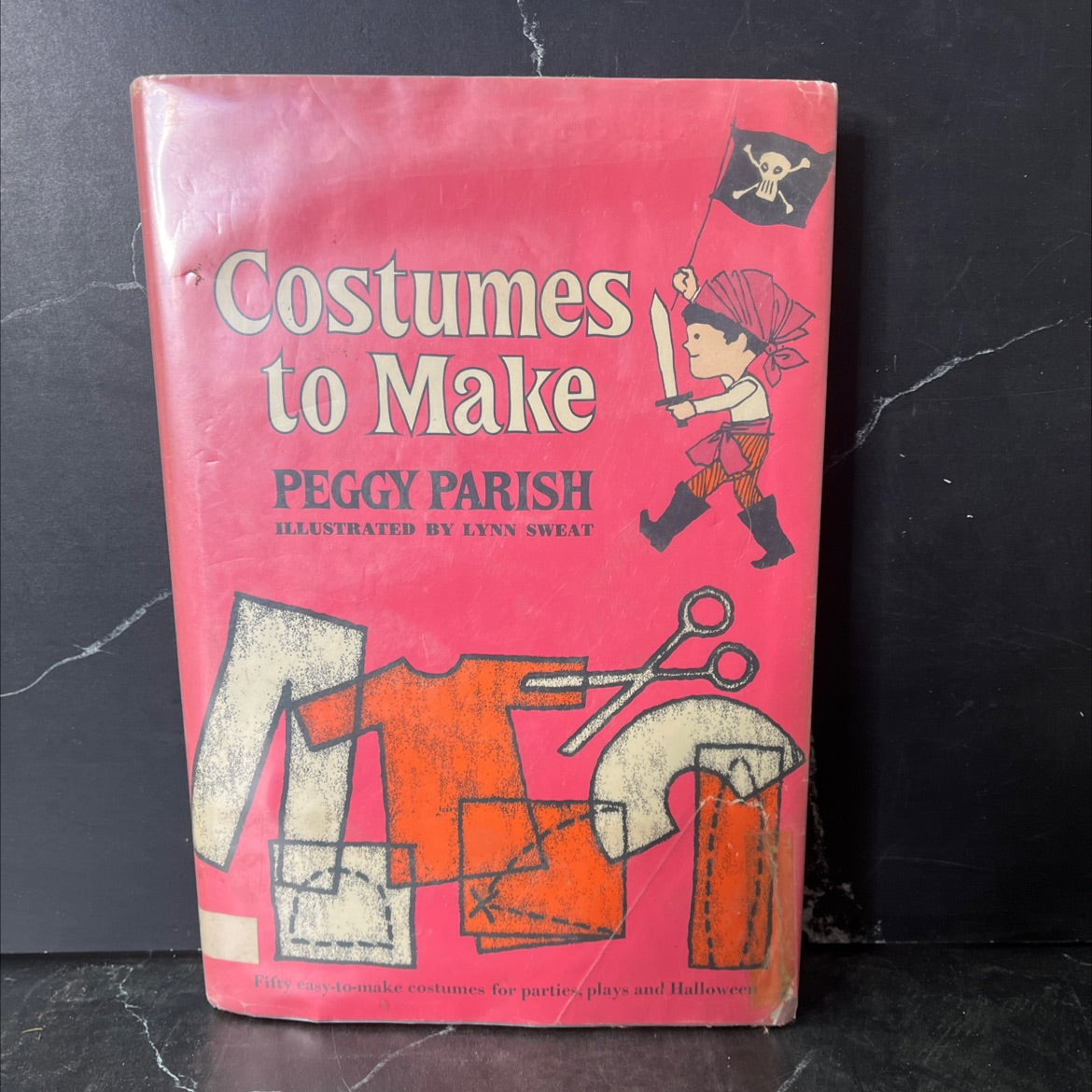 costumes to make book, by peggy parish, 1970 Hardcover, Vintage image 1