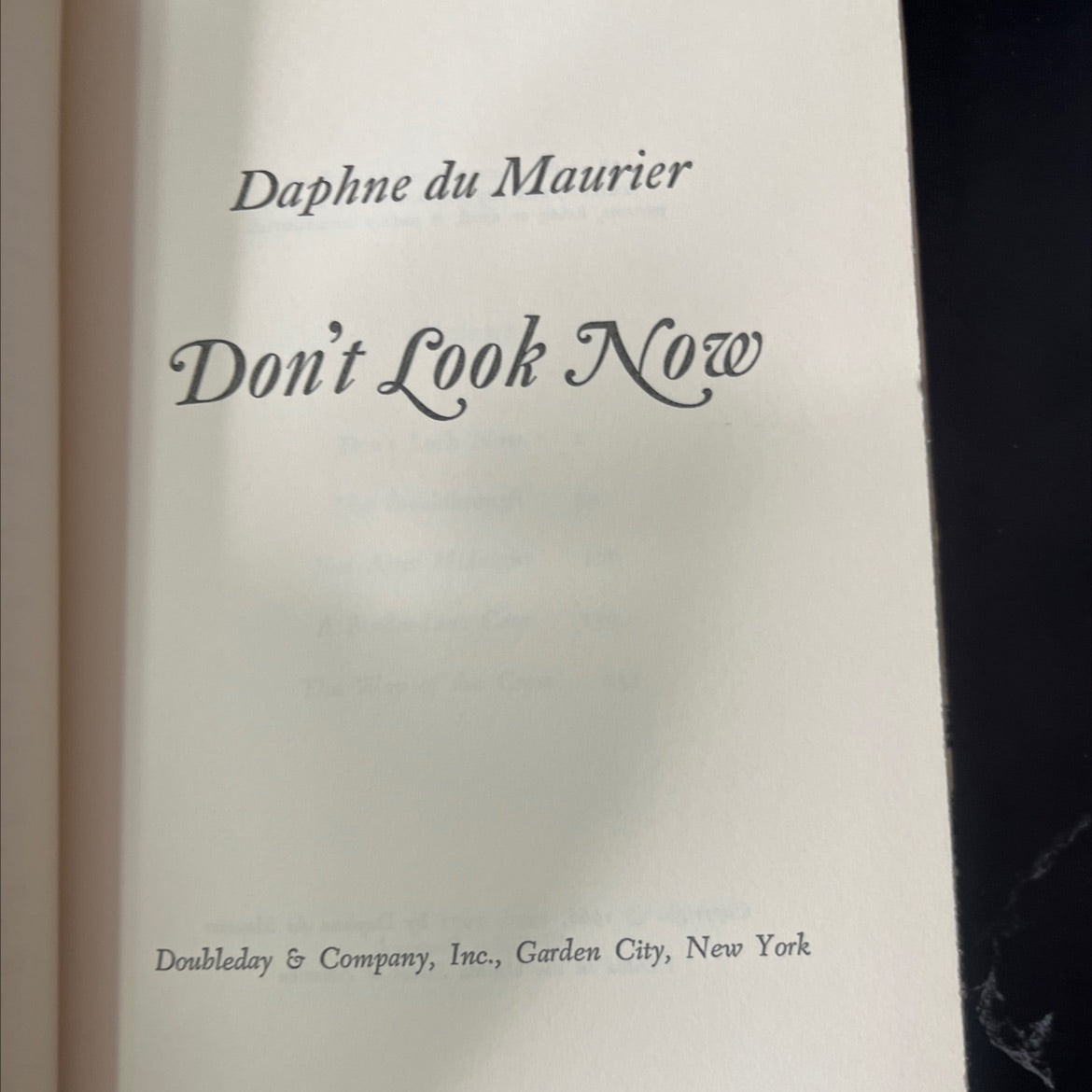 don't look now book, by Daphne du Maurier, 1971 Hardcover, Vintage image 2