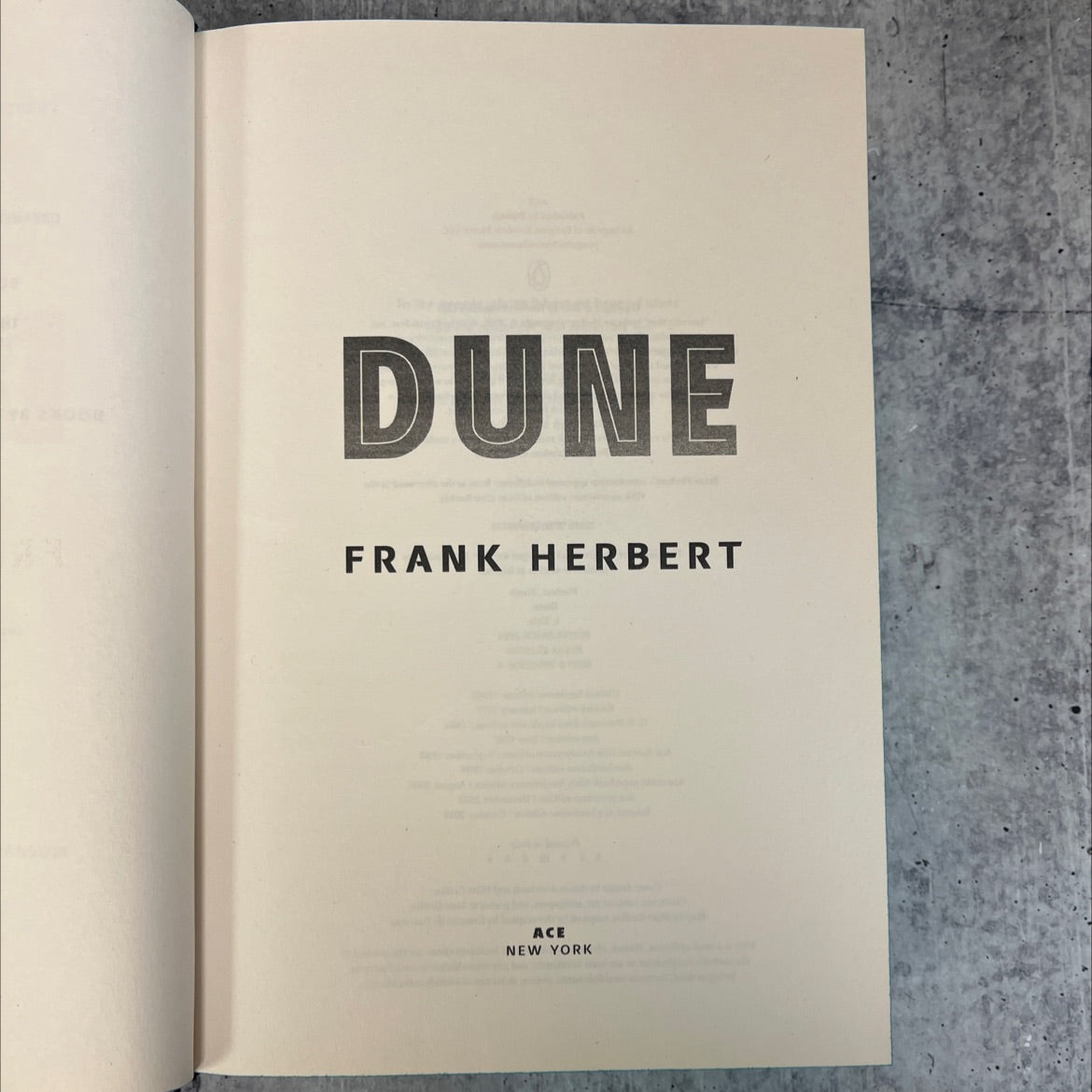 dune book, by frank herbert, 2019 Hardcover image 2