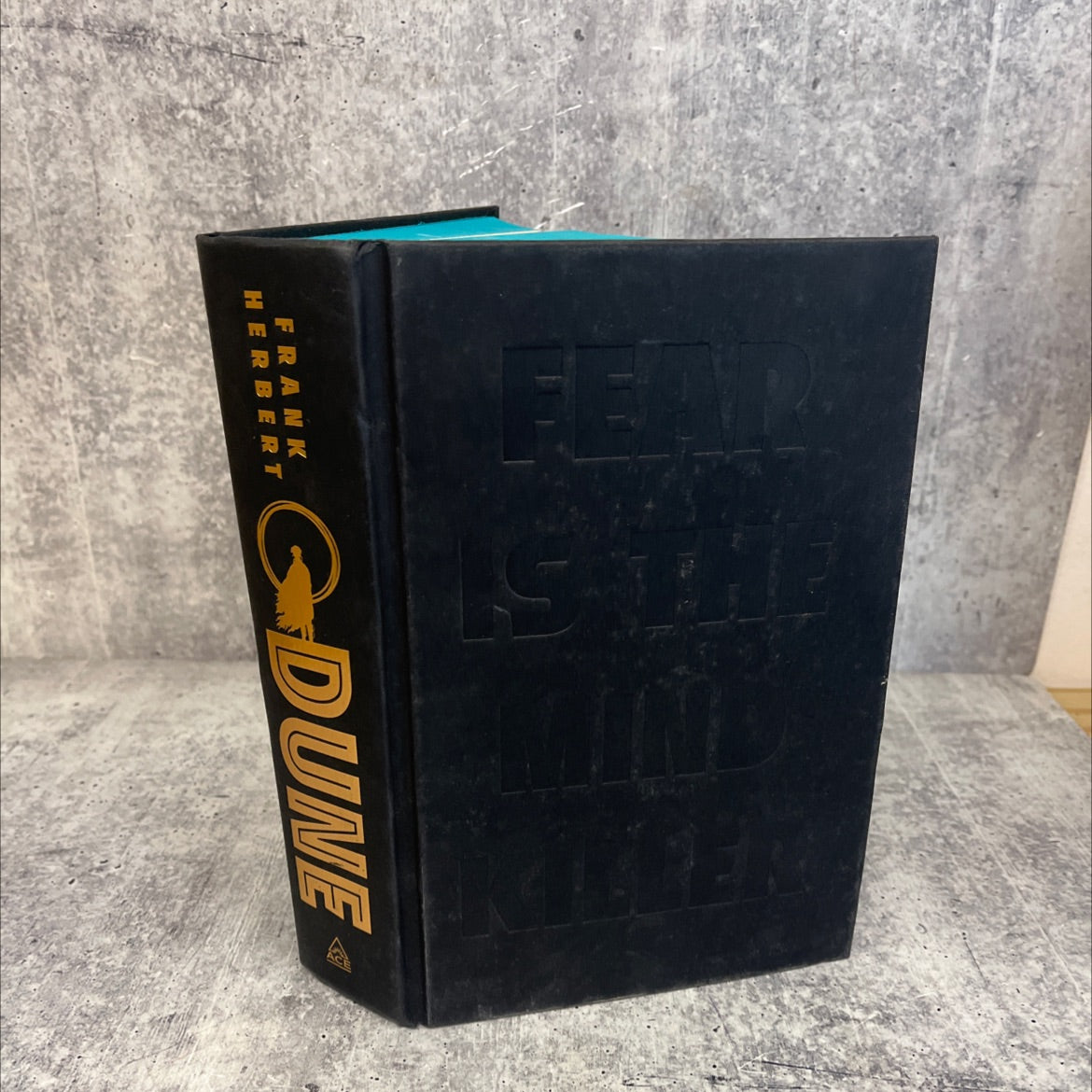 dune book, by frank herbert, 2019 Hardcover image 1