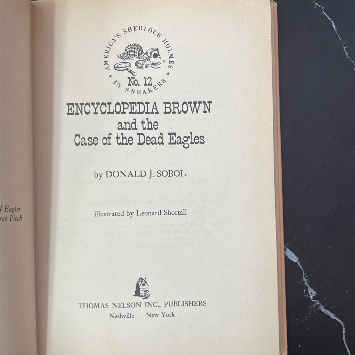 encyclopedia brown and the case of the dead eagles book, by donald j. sobol, 1975 Hardcover, First Edition, Vintage image 2