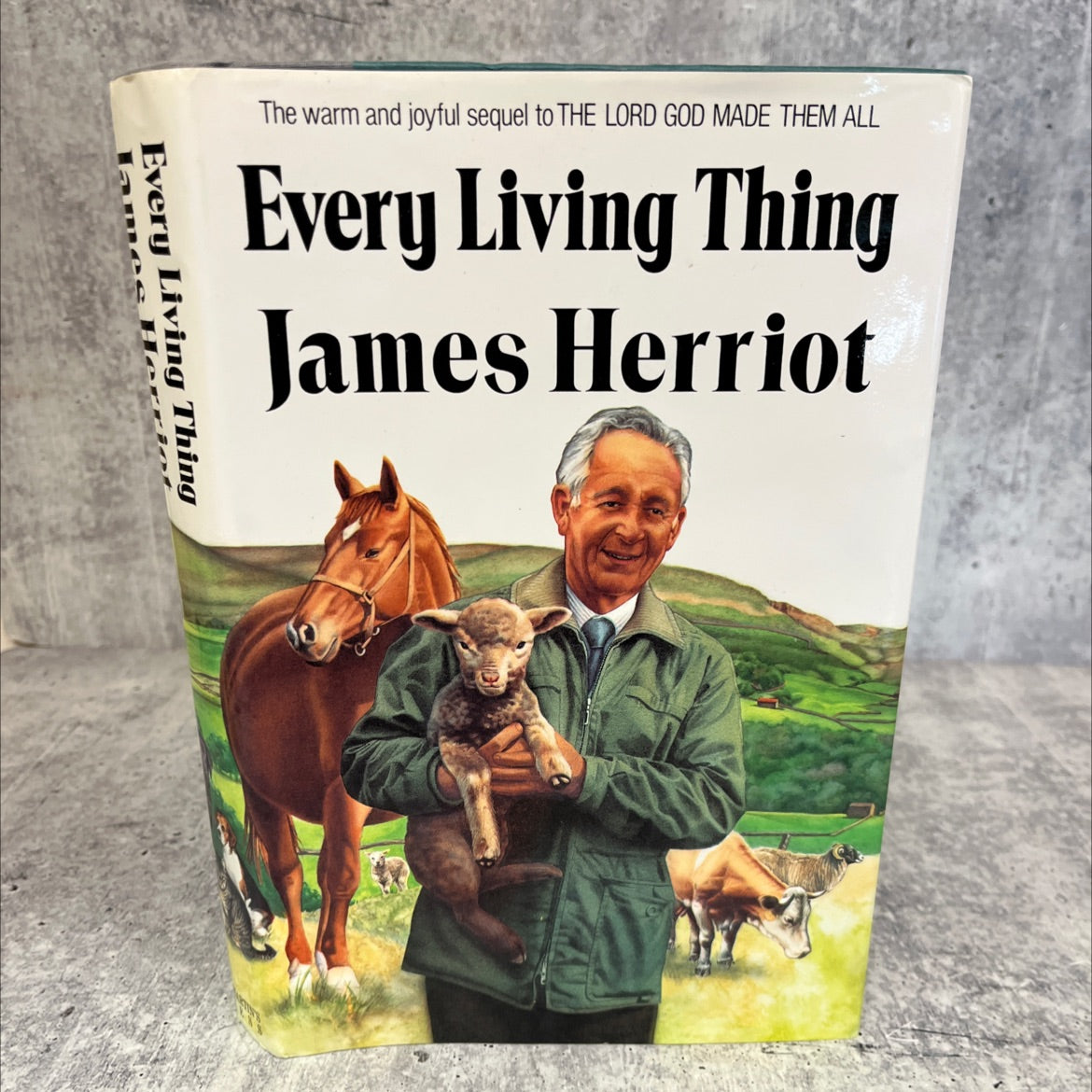 every living thing book, by james herriot, 1992 Hardcover, First Edition image 1