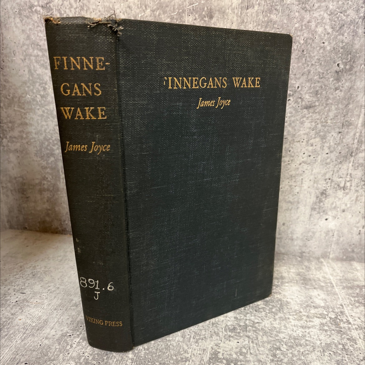 finnegans wake book, by james joyce, 1945 Hardcover image 1