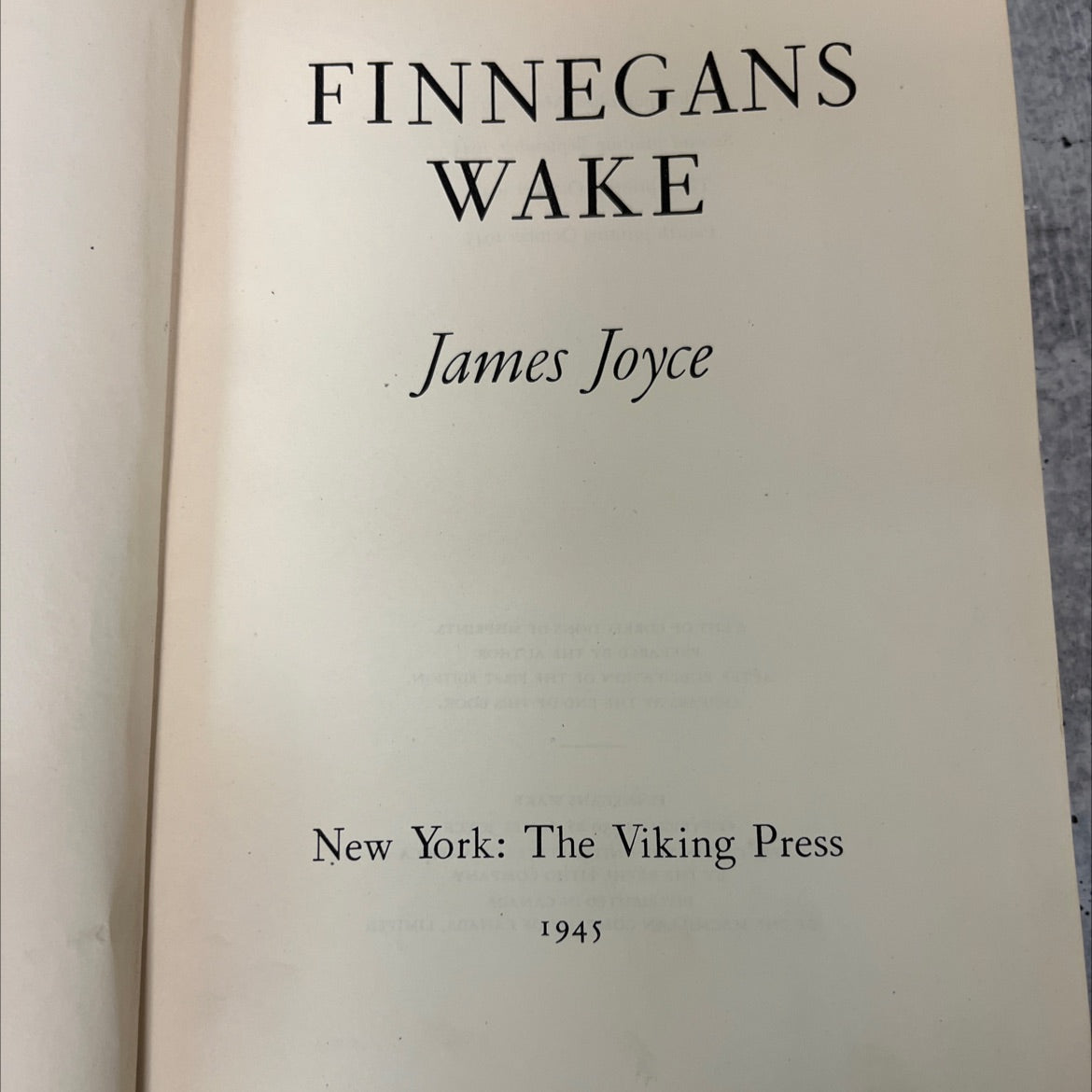 finnegans wake book, by james joyce, 1945 Hardcover image 2