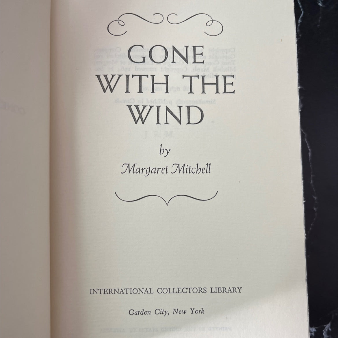 gone with the wind book, by margaret mitchell, 1964 Hardcover, Vintage image 2