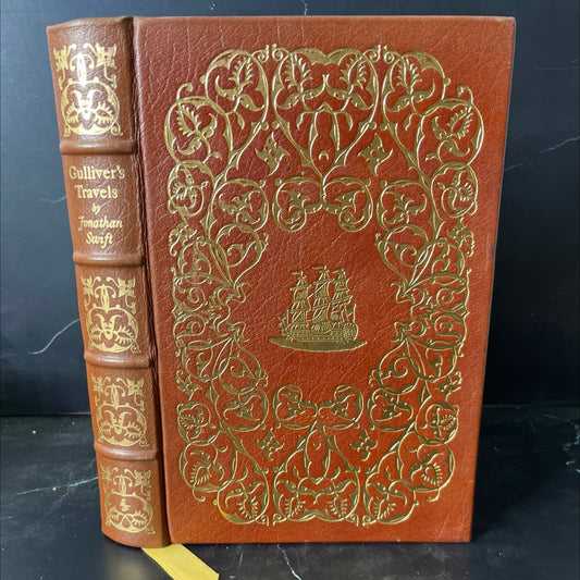 gulliver's travels book, by jonathan swift, 1976 Leather, Vintage image 1