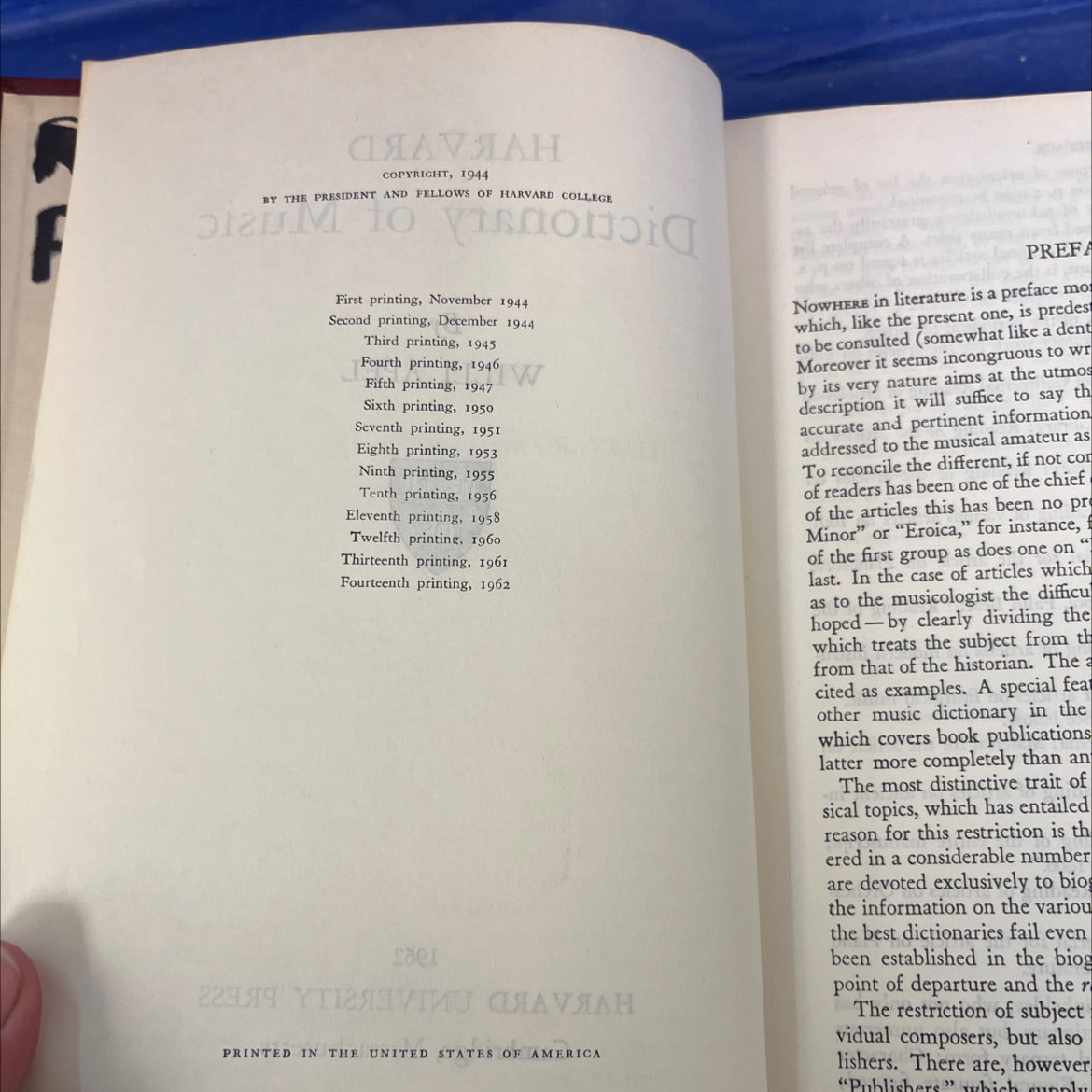 harvard dictionary of music book, by willi apel, 1962 Hardcover image 3