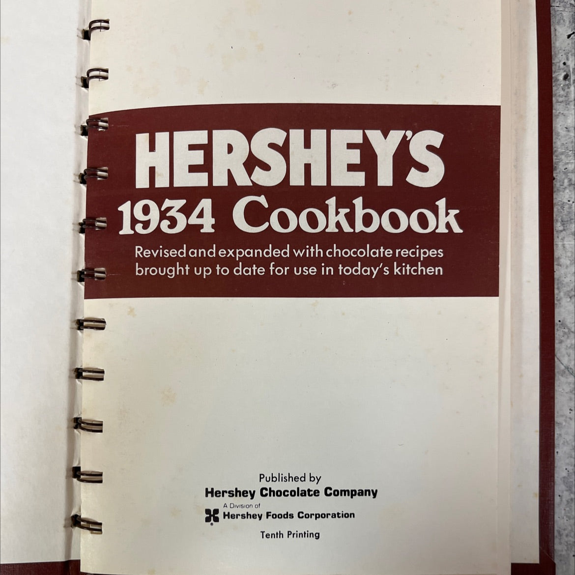 hershey's 1934 cookbook book, by hershey chocolate company, 1971 Hardcover image 2