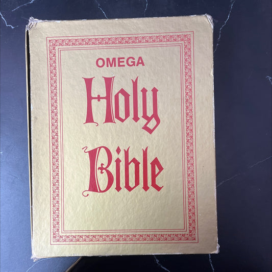 holy bible: the new american bible book, by Catholic Biblical Association of America, 1971 Hardcover, Vintage, Red image 1