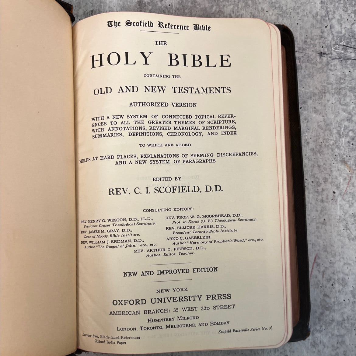 holy bible containing the old and new testaments book, by rev. c. i. scofield, d.d., 1917 Leather, Antique image 2