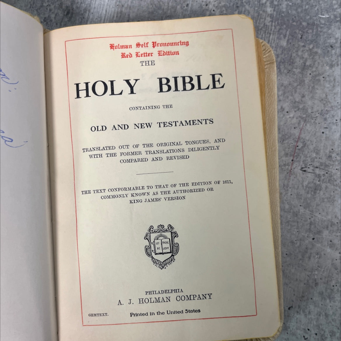 holy bible containing the old and new testaments book, by unknown, 1970 Leather, Red Letter Edition image 3