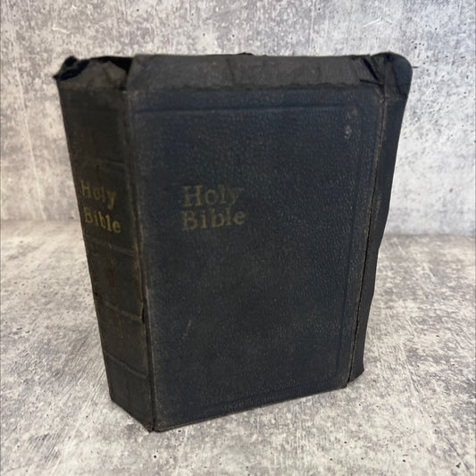 holy bible containing the old and new testaments book, by unknown, 1970 Leather, Vintage, KJV image 1