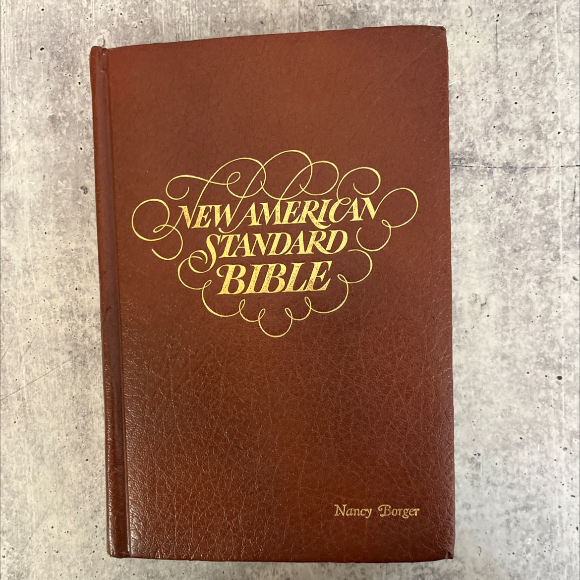 holy bible new american standard book, by the lockman foundation, 1973 Leather, Vintage image 1