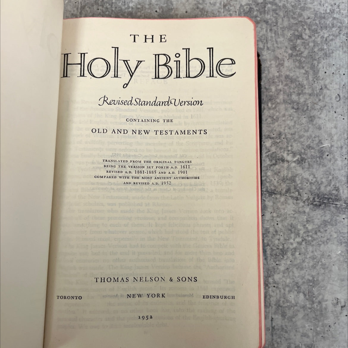 holy bible revised standard version book, by unknown, 1952 Leather image 2