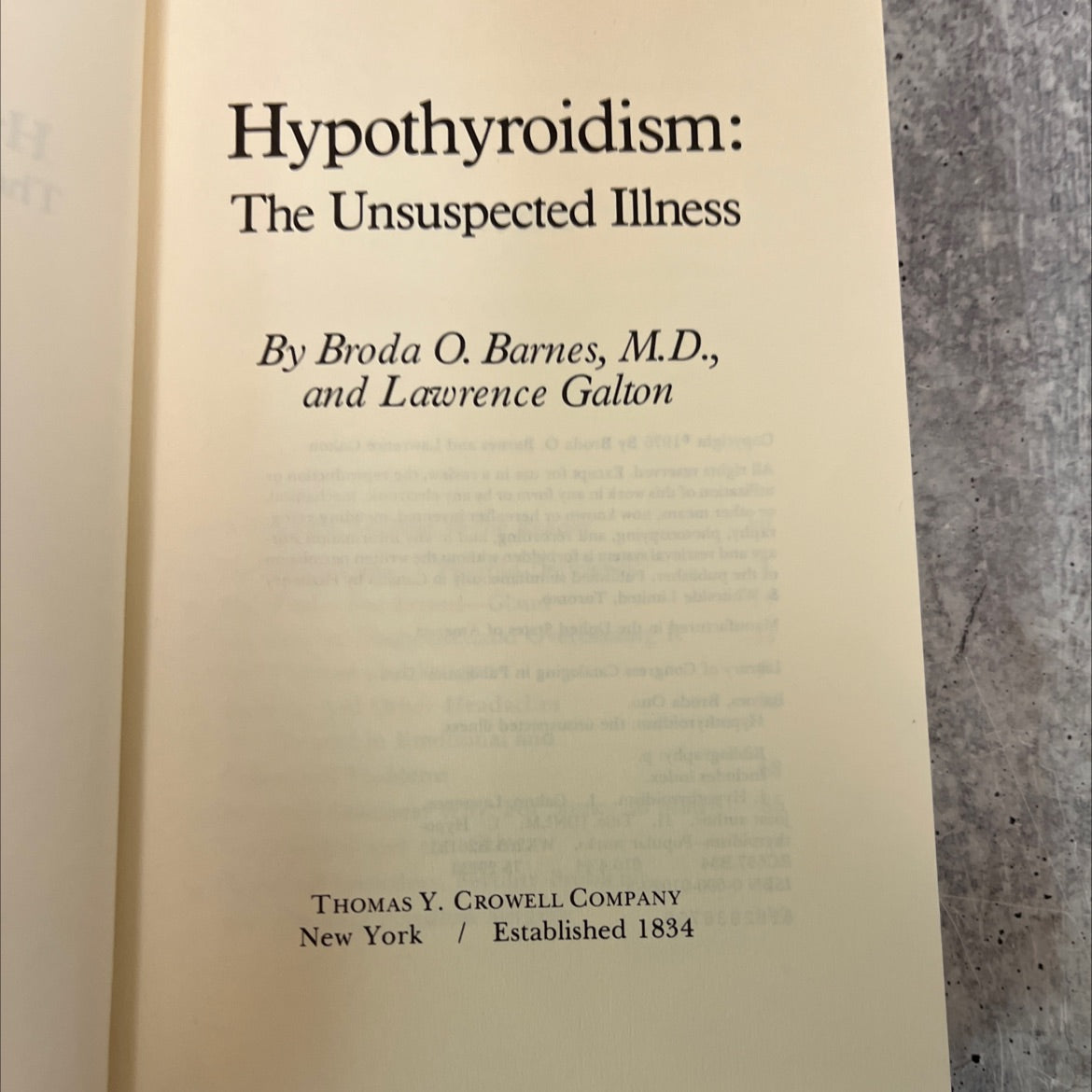 hypothyroidism: the unsuspected illness book, by broda o. barnes, m.d., and lawrence galton, 1976 Hardcover image 2