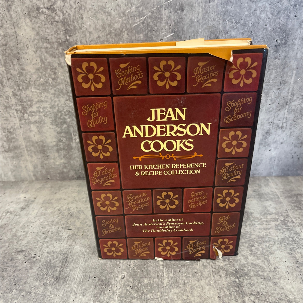 jean anderson cooks her kitchen reference & recipe collection book, by jean anderson, 1982 Hardcover image 1