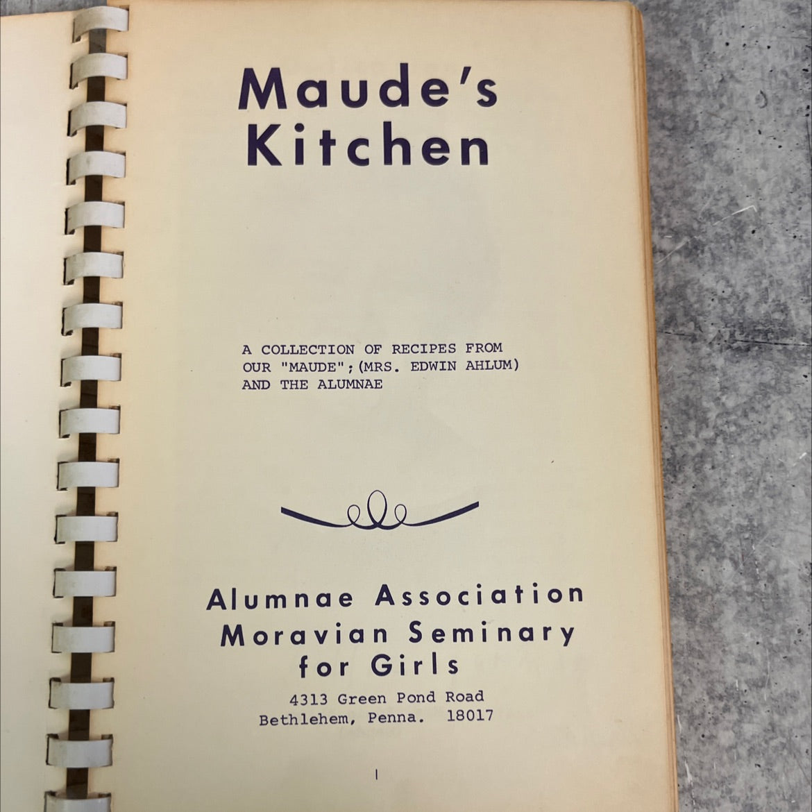 maude's kitchen book, by mrs. edwin ahlum, unknown Paperback image 2