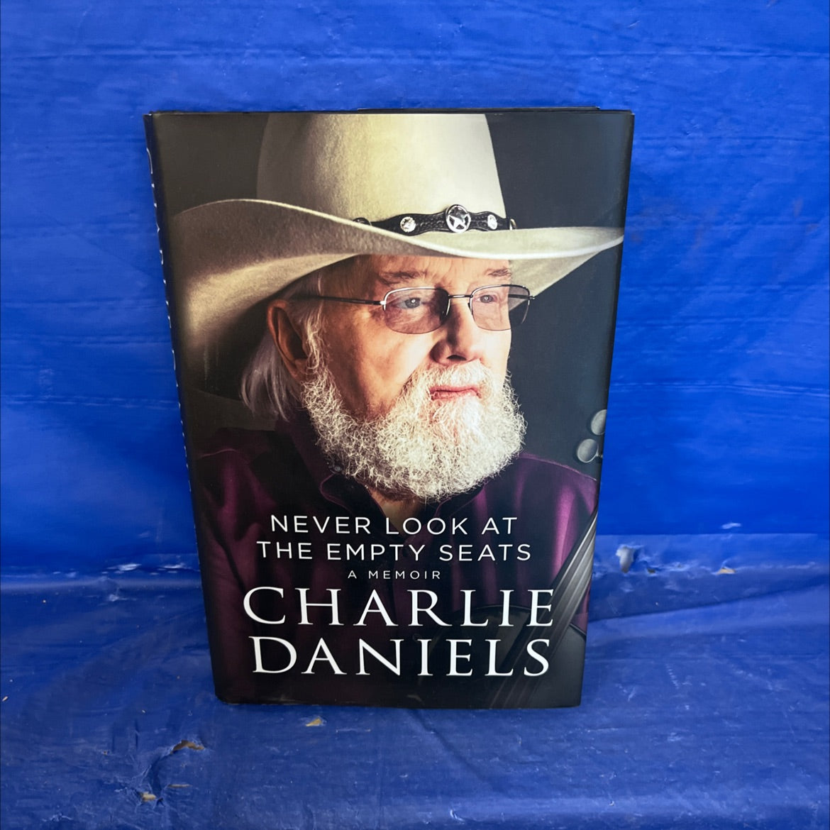 never look at the empty seats book, by charlie daniels, 2017 Hardcover image 1