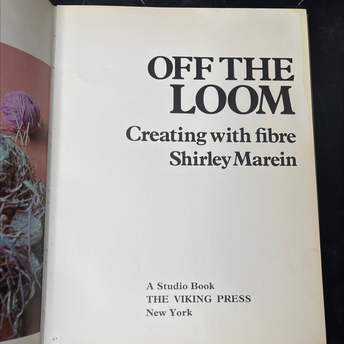 off the loom book, by shirley marein, 1974 Hardcover, Vintage image 2