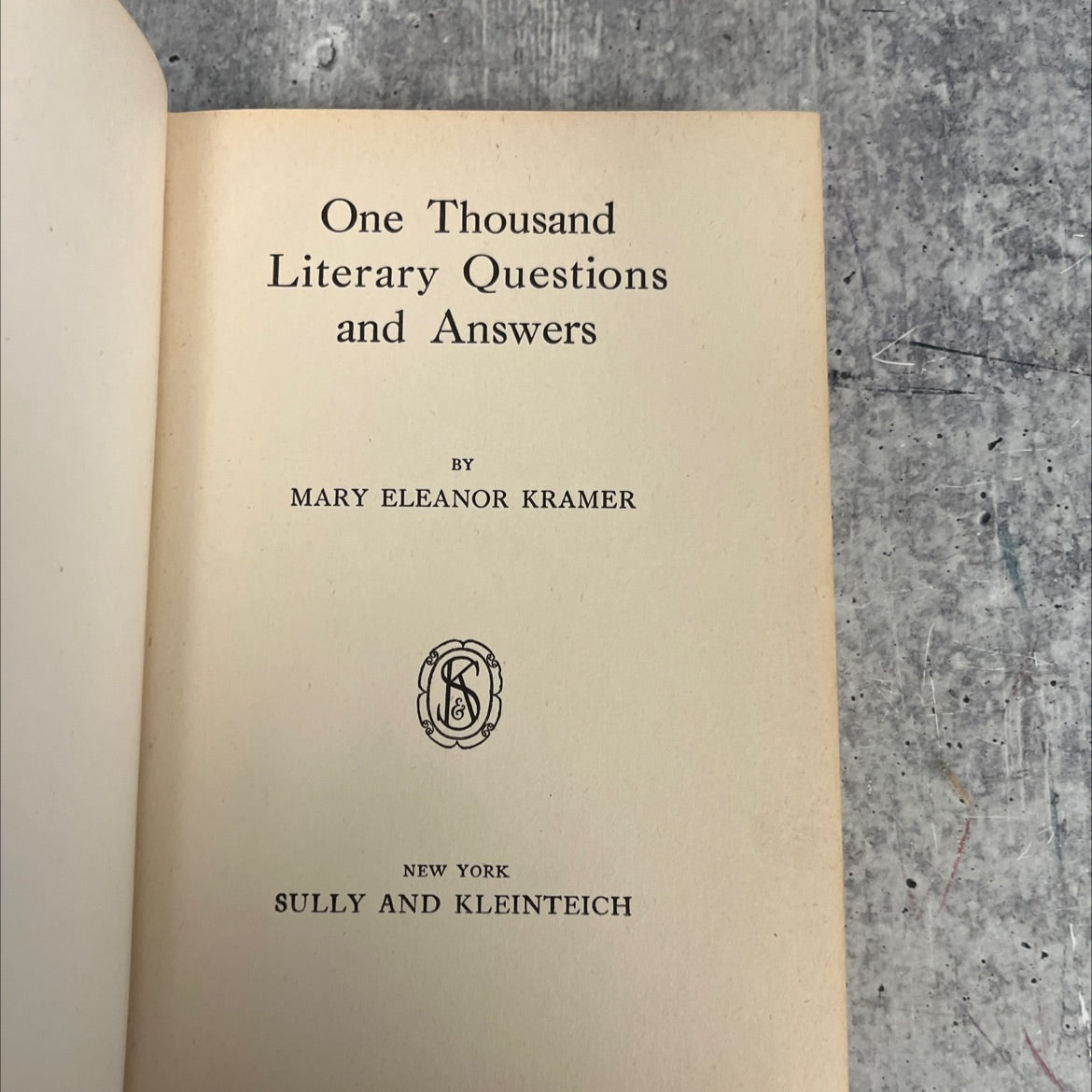 one thousand literary questions and answers book, by mary eleanor kramer, 1917 Hardcover image 2