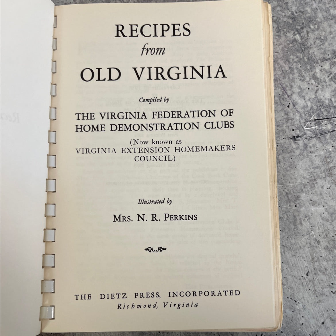 recipes from old virginia book, by the virginia federation of home demonstration clubs, 1973 Paperback, Vintage image 2