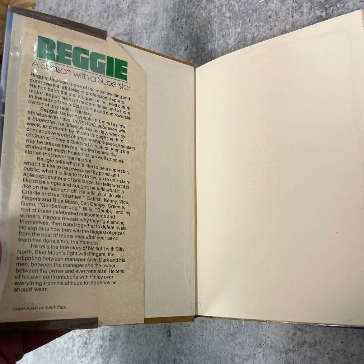 reggie book, by Reggie Jackson, 1975 Hardcover, First Edition, Vintage image 4