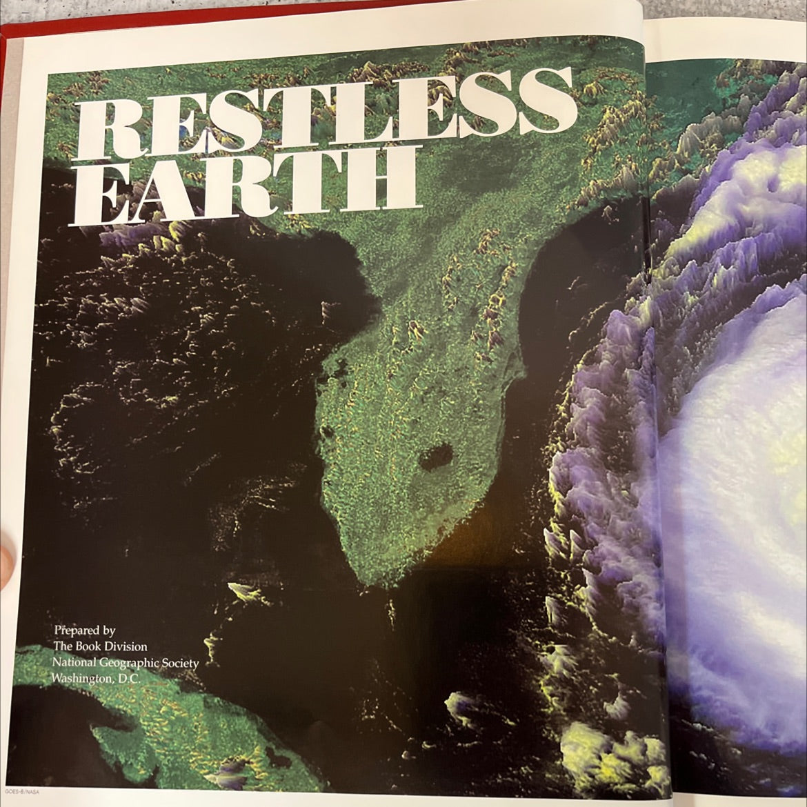 restless earth book, by National Geographic Society, 1997 Leather image 2