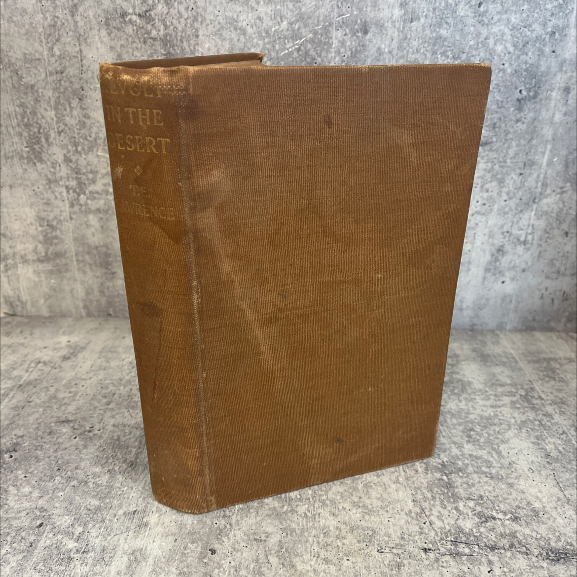 revolt in the desert book, by T. E. Lawrence, 1927 Hardcover, Vintage image 1