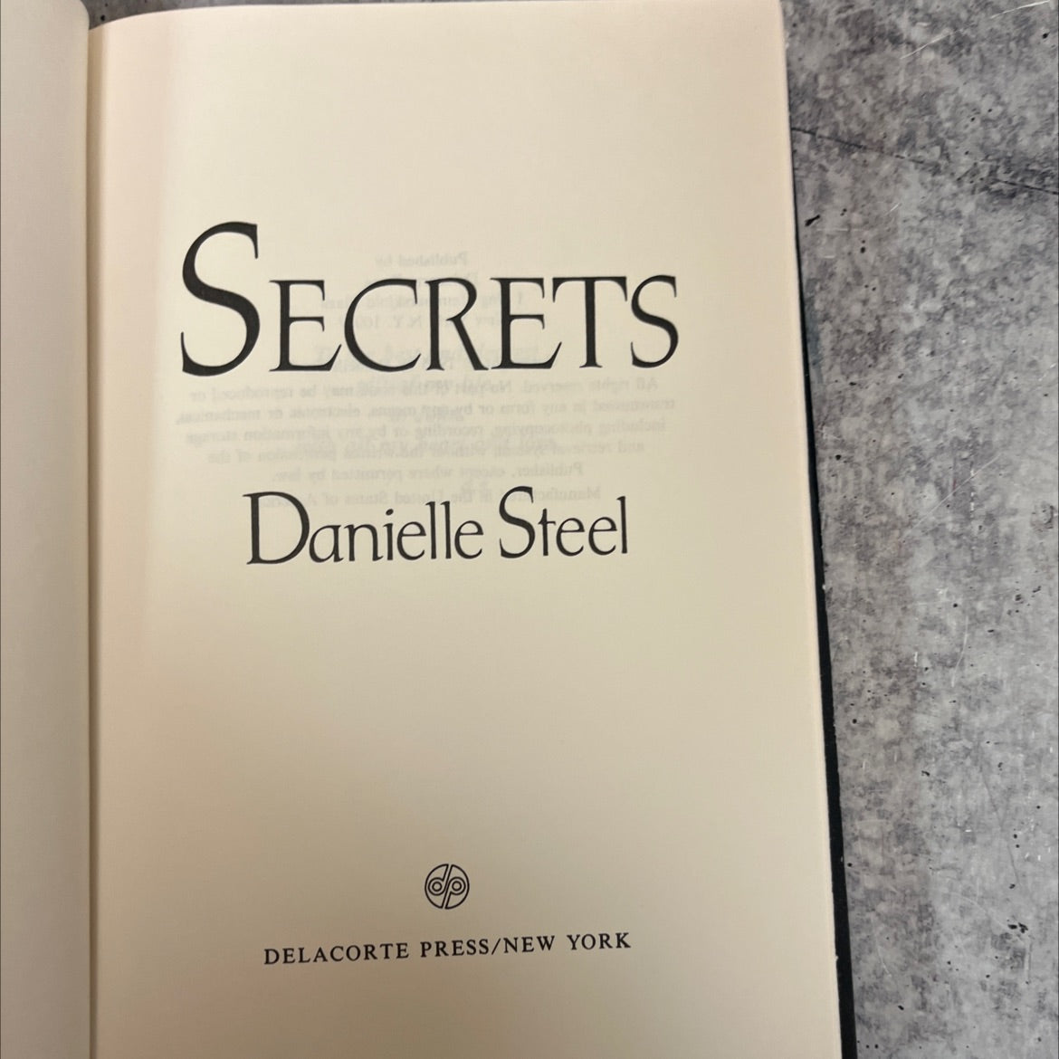 secrets book, by Danielle Steel, 1991 Hardcover image 2