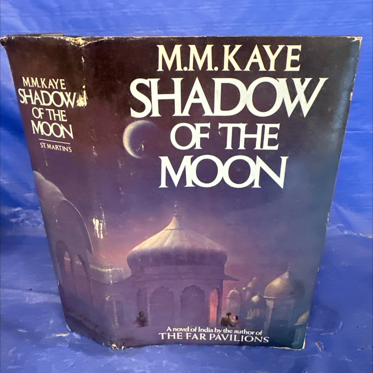 shadow of the moon book, by M.M. Kaye, 1979 Hardcover, Vintage image 1