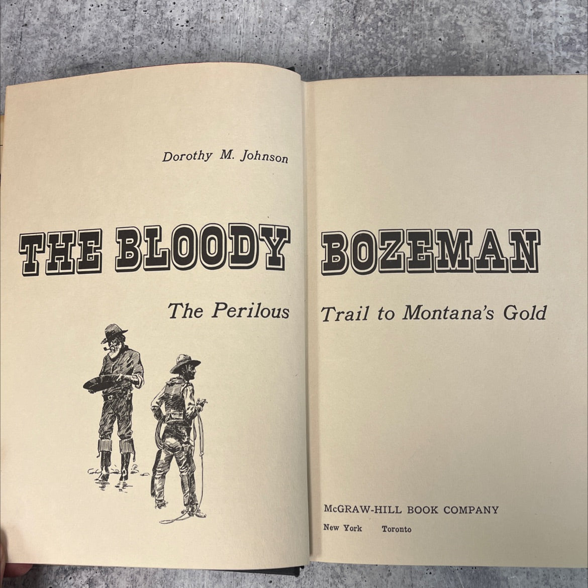 SIGNED the bloody bozeman book, by Dorothy M. Johnson, 1971 Hardcover, Vintage image 2