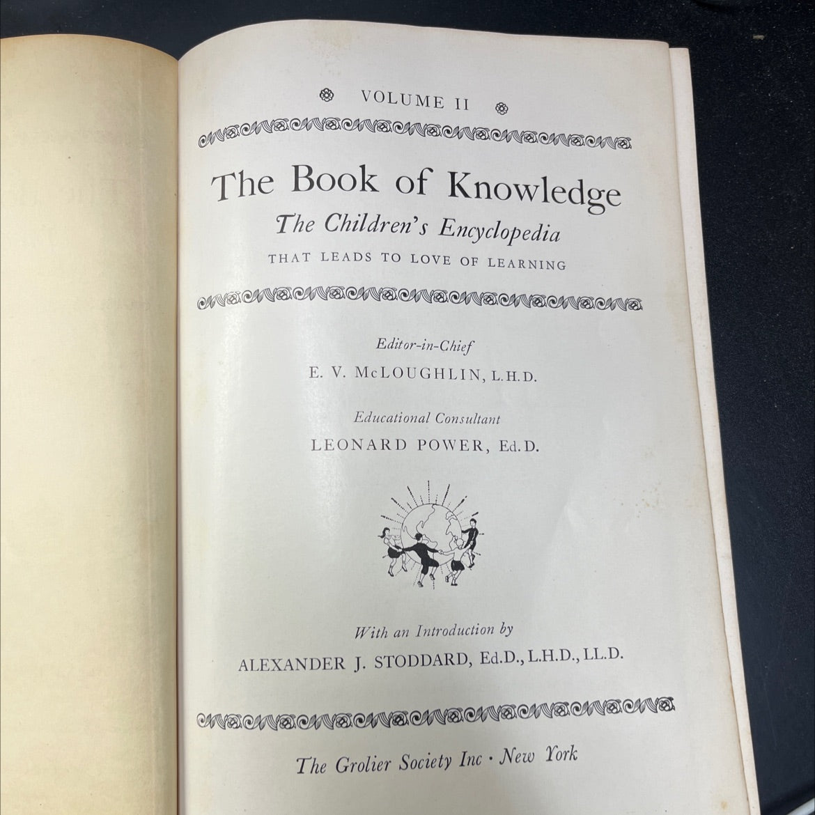 the book of knowledge the children's encyclopedia book, by E. V. McLoughlin, 1951 Hardcover image 2