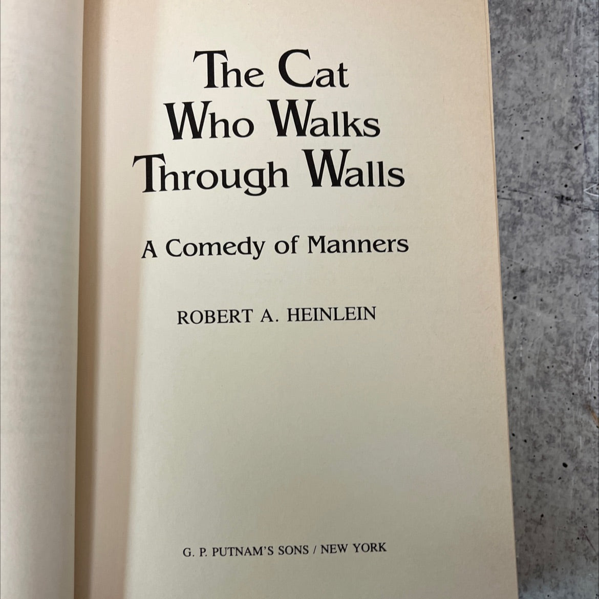 the cat who walks through walls book, by robert a. heinlein, 1985 Hardcover, First Edition image 2