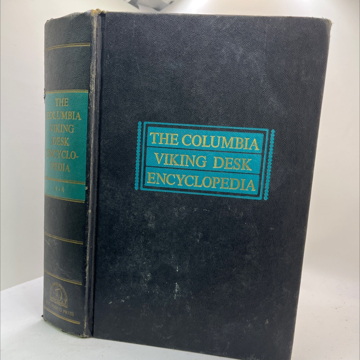 the columbia-viking desk encyclopedia book, by compiled and edited at columbia university by the staff of the columbia image 1