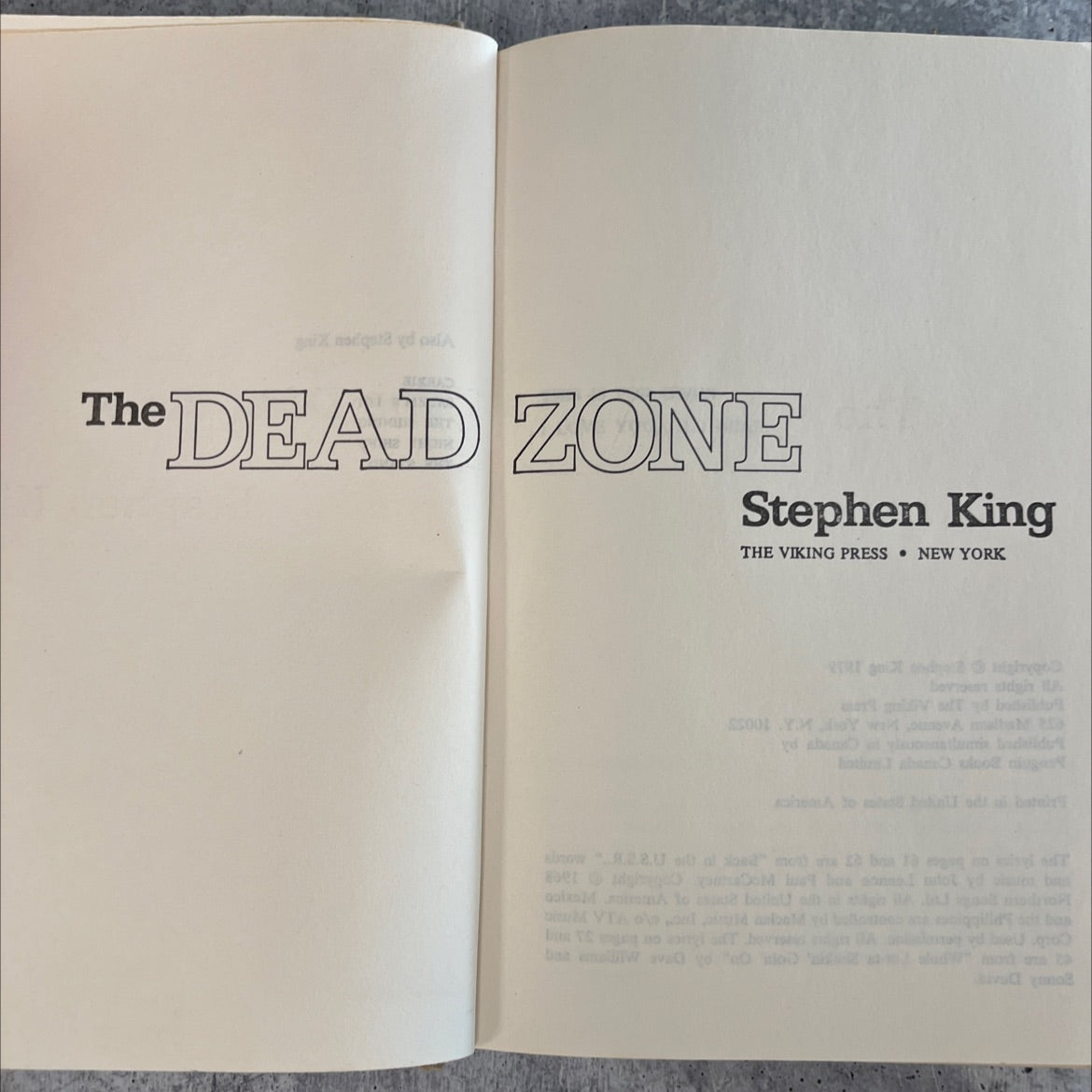 the dead zone book, by Stephen King, 1979 Hardcover, Vintage image 2