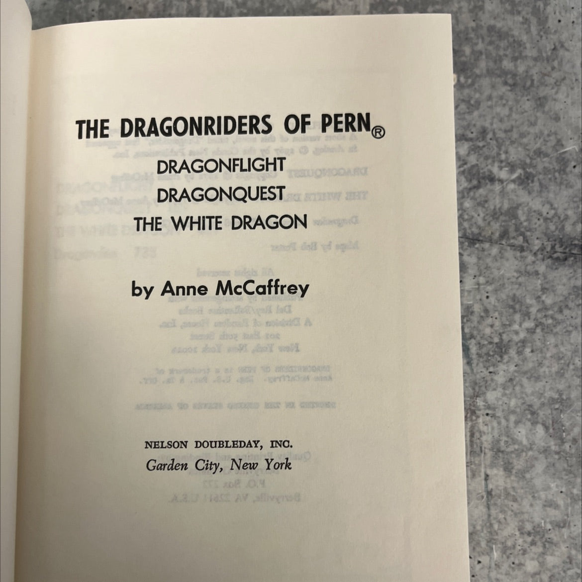 the dragonriders of pern dragonflight dragonquest the white dragon book, by Anne McCaffrey, 1978 Hardcover image 2