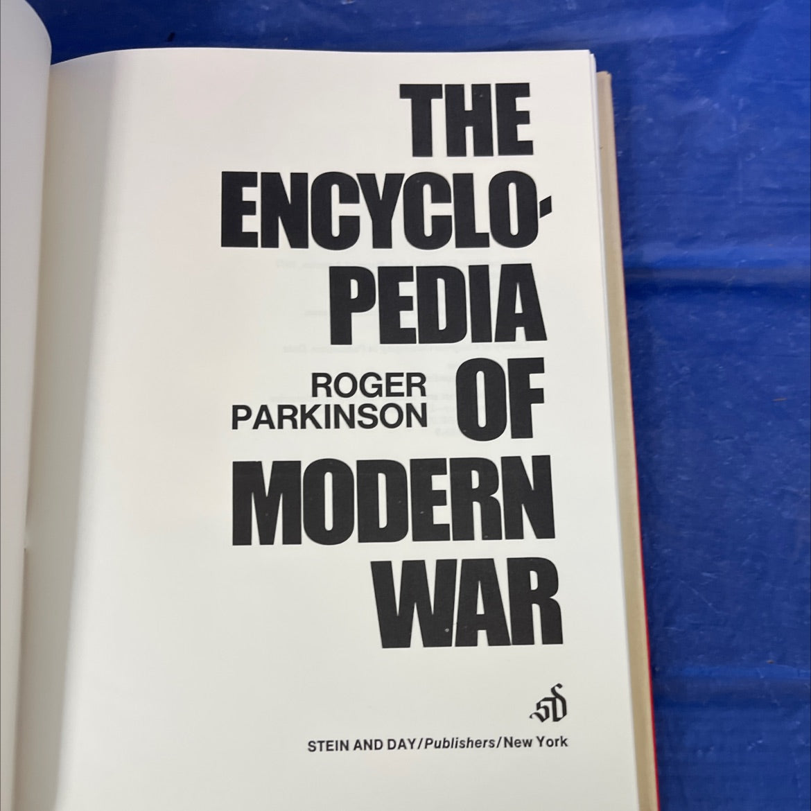 the encyclopedia of modern war book, by Roger Parkinson, 1977 Hardcover image 2