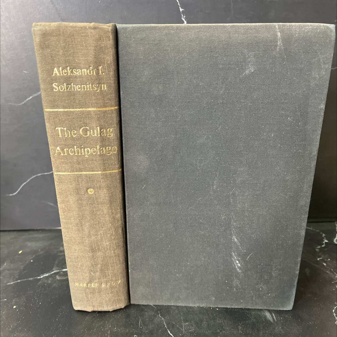 the gulag archipelago 1918-1956: an experiment in literary investigation book, by aleksandr i. solzhenitsyn, 1974 image 1