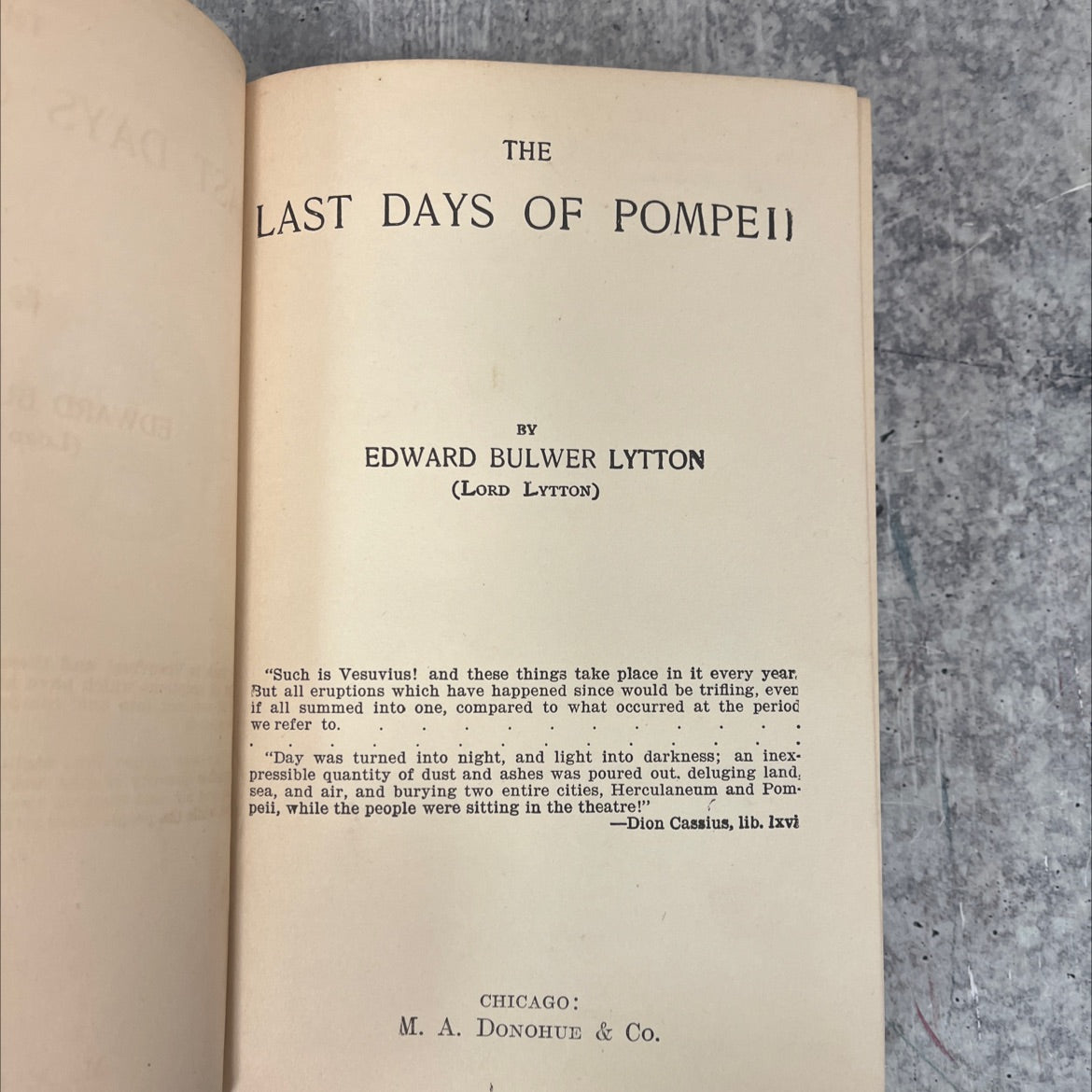 the last days of pompeii book, by edward bulwer lyttton, 1850 Hardcover, Vintage image 2