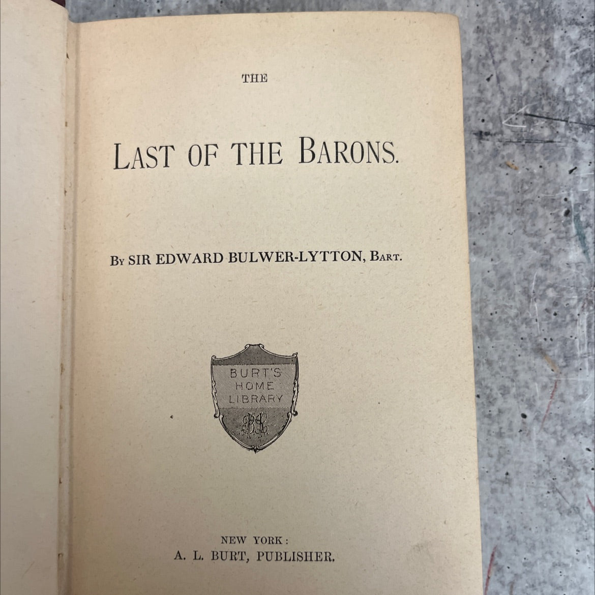 the last of the barons book, by sir edward bulwer-lytton, 1970 Hardcover image 3