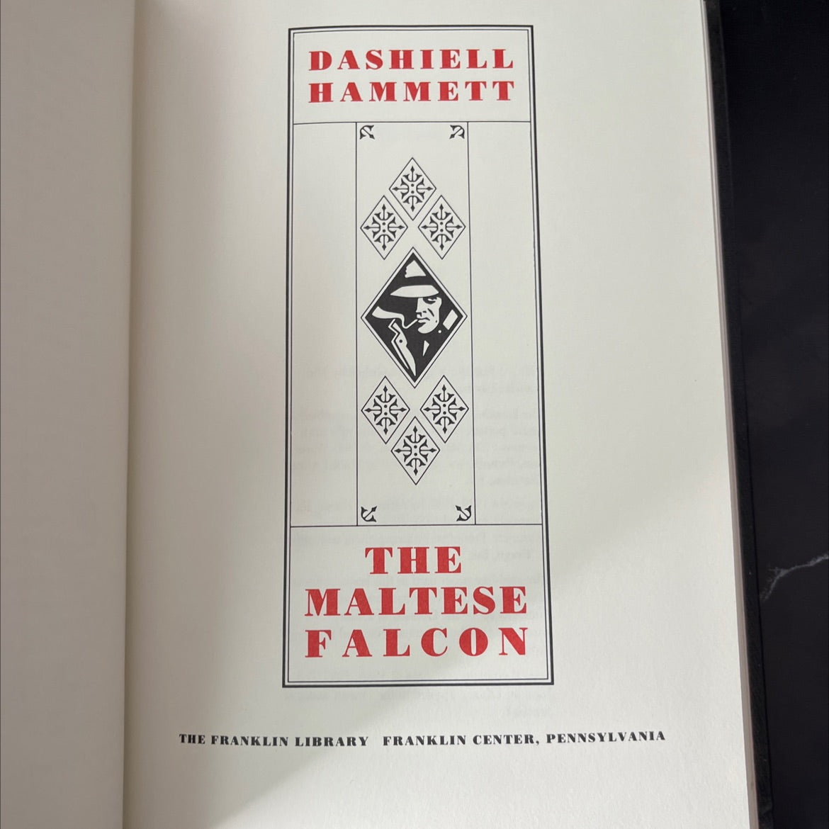 the maltease falcon book, by dashell hammett, 1987 Leather image 2